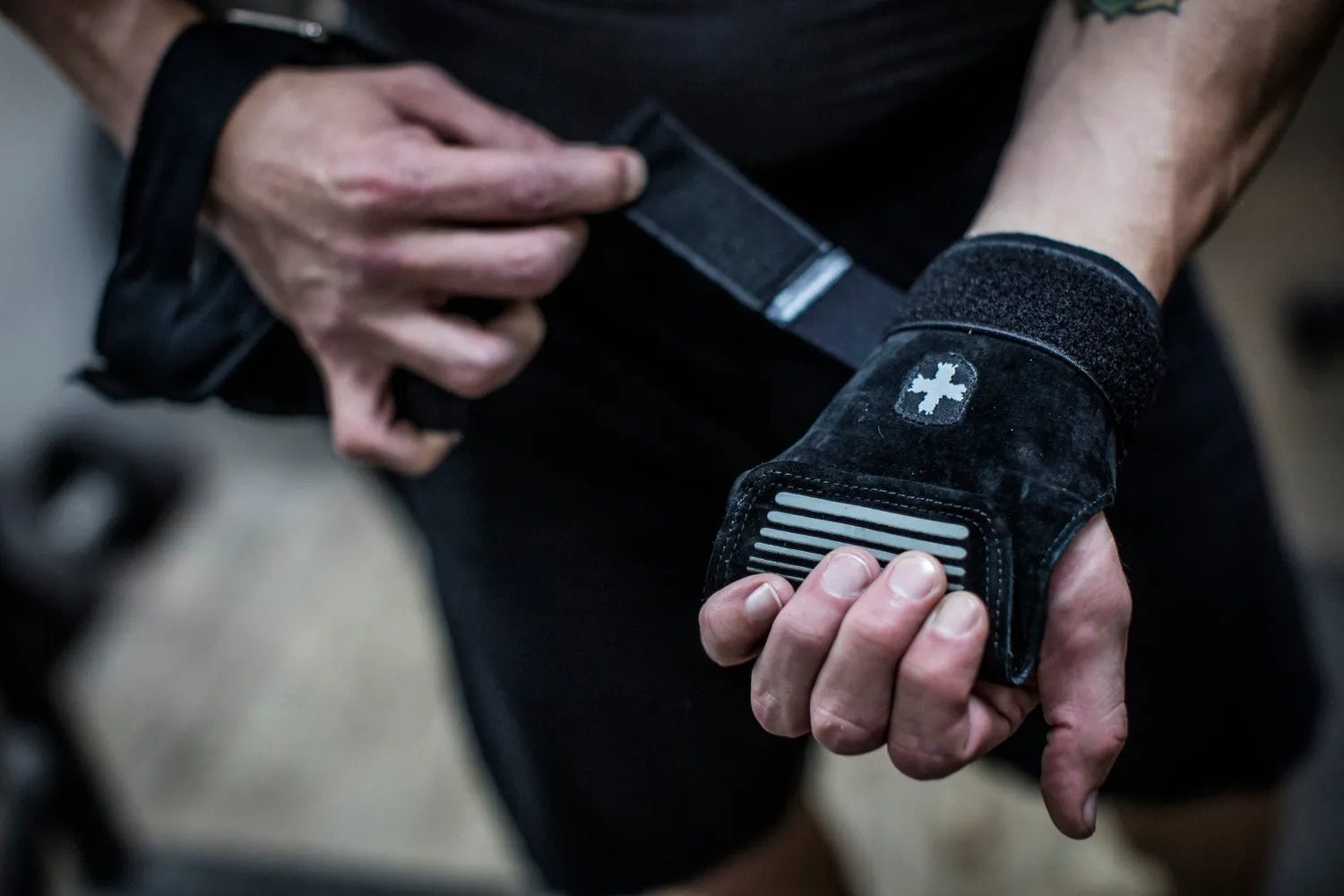 Harbinger Lifting Grips Sangles de Tirage Cuir Noir