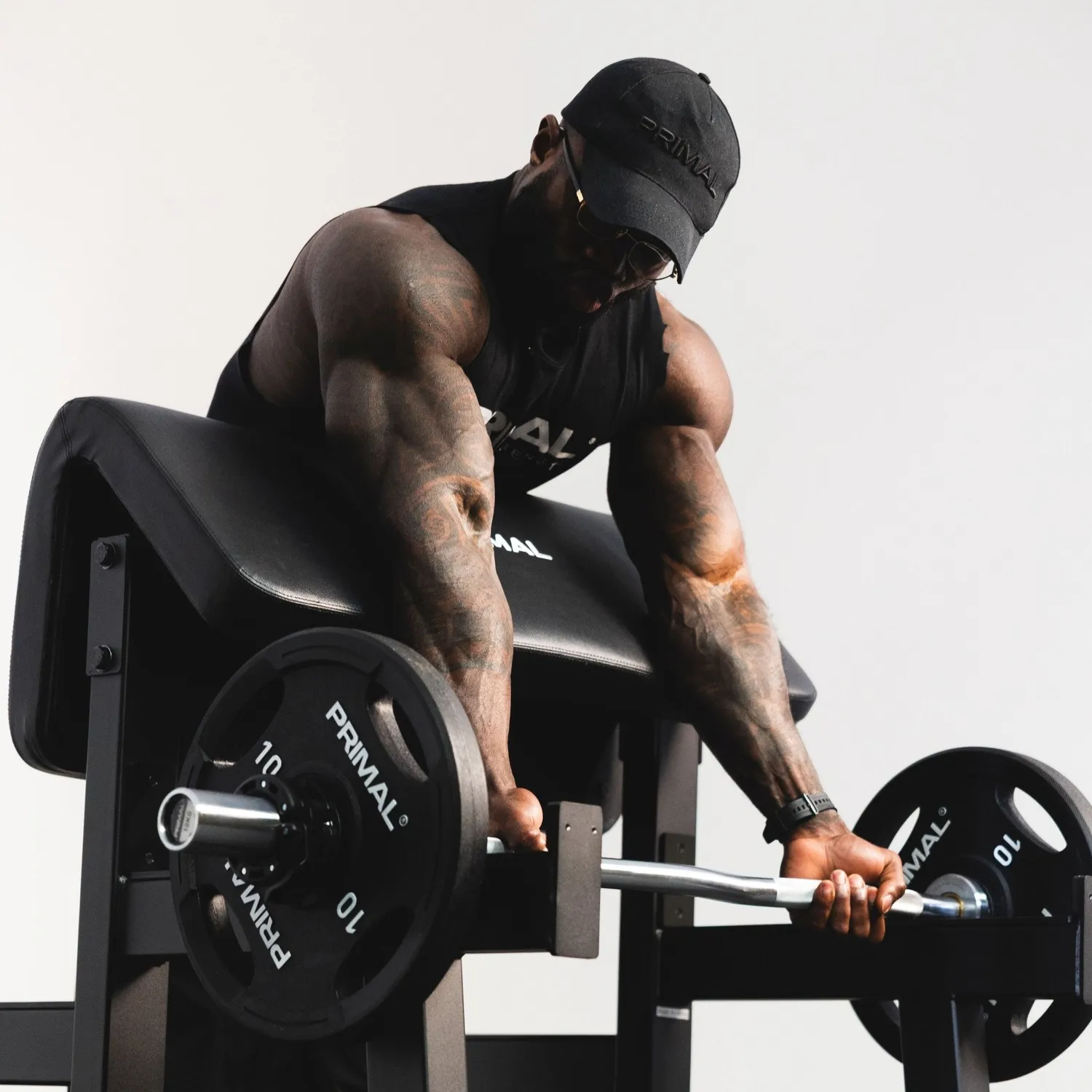 Primal Strength Performance Standing Preacher banc curl 45°