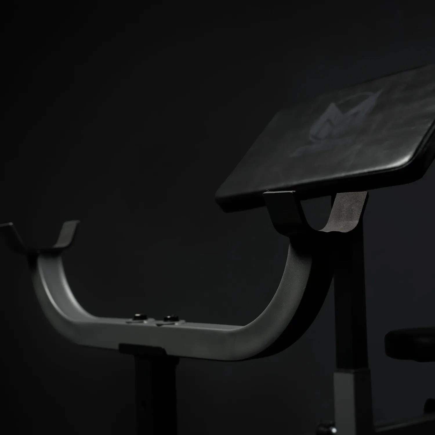 Gyronetics E-Series Curlbank banc Scott réglable 150 kg