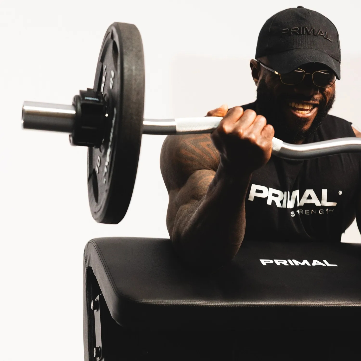 Primal Strength Performance Standing Preacher banc curl 45°